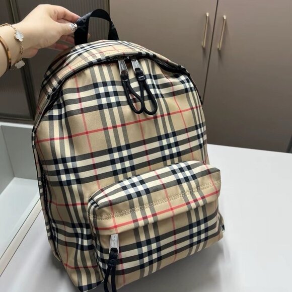 Burberry two-way zippered printed backpack - Picture 1 of 9